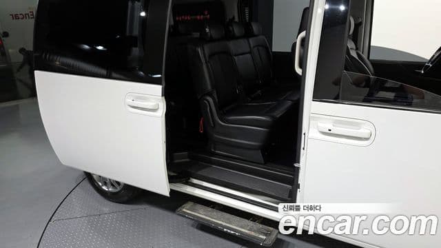 Hyundai Staria 2021 — ფოტო 12/20