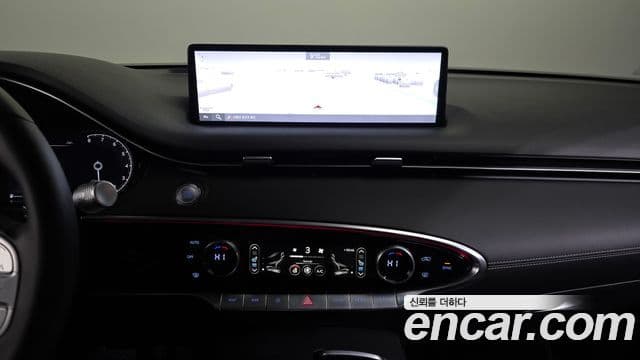 Genesis GV70 2022 — фото 14 из 20