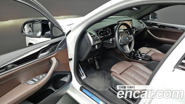 BMW X4 2025 — Фото 12/20