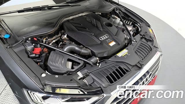 Audi A8 2019 — ფოტო 6/20
