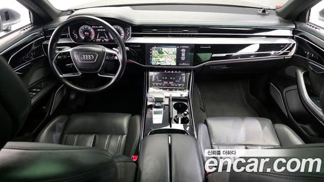Audi A8 2019 — фото 10 из 20