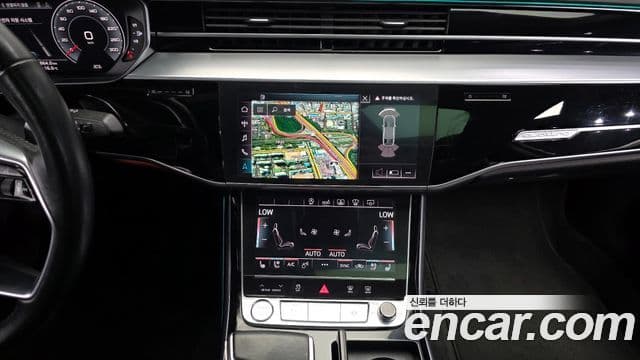 Audi A8 2019 — фото 14 из 20