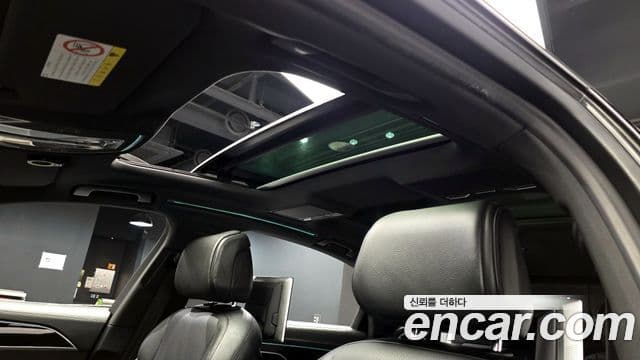 Audi A8 2019 — ფოტო 17/20