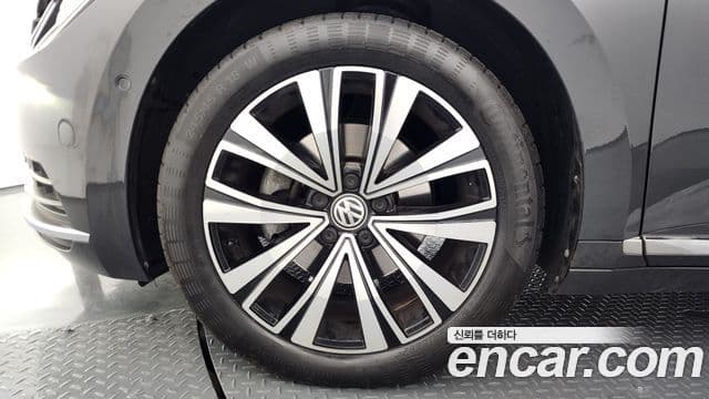 Volkswagen Arteon 2019 — ფოტო 5/20