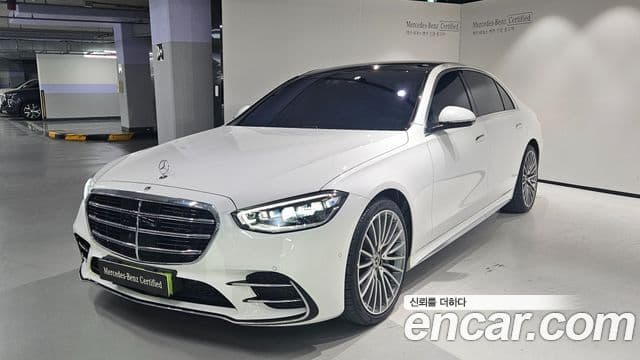 Mercedes-Benz S-Class 2025 — Photo 9/20