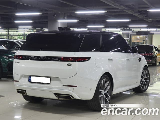 Land Rover Range Rover Sport 2023 — Şəkil 2/18