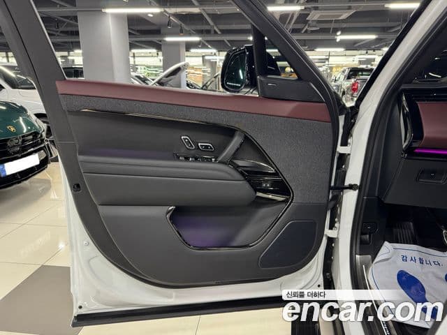 Land Rover Range Rover Sport 2023 — фото 6 из 18