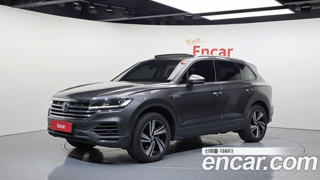 Volkswagen Touareg 2020 — ფოტო 12/20