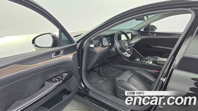Kia K5 2022 — фото 10 из 20