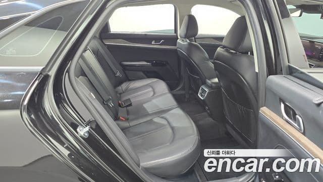 Kia K5 2022 — ფოტო 12/20