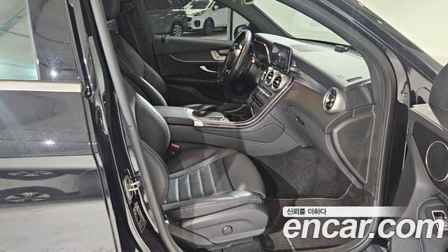 Mercedes-Benz GLC-Class 2023 — ფოტო 18/20