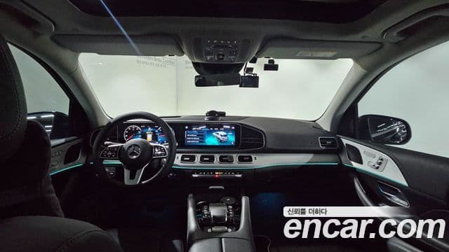 Mercedes-Benz GLE-Class 2021 — Şəkil 17/20