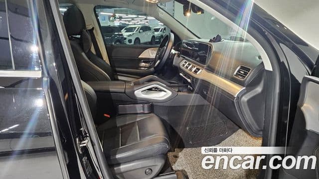 Mercedes-Benz GLE-Class 2021 — Şəkil 18/20