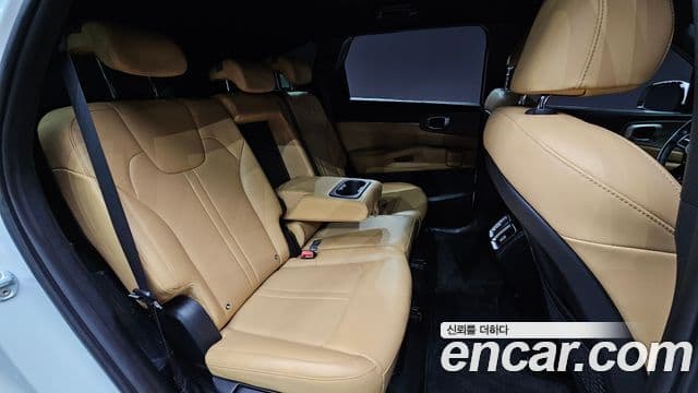 Kia Sorento 2021 — Şəkil 19/20