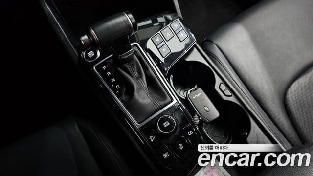 Kia Sportage 2021 — ფოტო 9/20