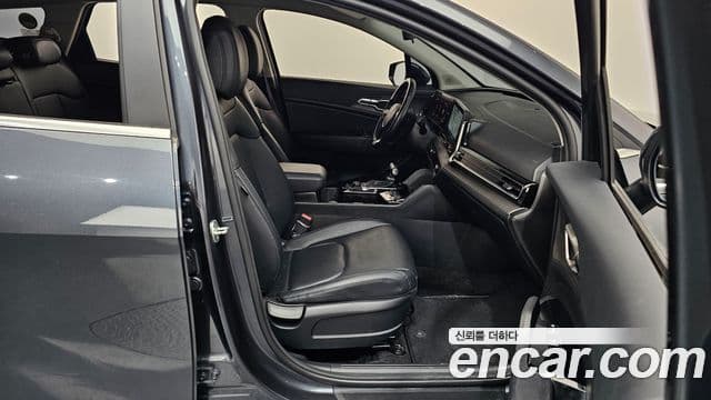 Kia Sportage 2021 — ფოტო 11/20