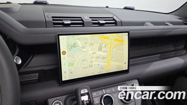 Land Rover Defender 2024 — ფოტო 14/20