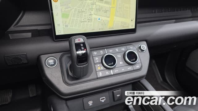 Land Rover Defender 2024 — ფოტო 18/20