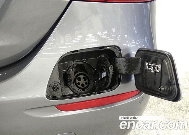 Mercedes-Benz E-Class 2021 — Şəkil 13/20