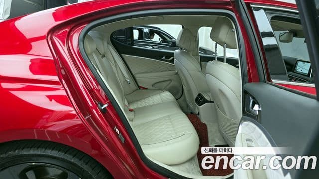 Genesis G70 2020 — ფოტო 12/20