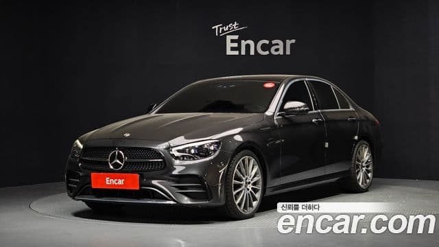 Mercedes-Benz E-Class 2021 — Фото 1/20
