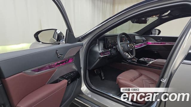 BMW 7 Series 2025 — Şəkil 10/20