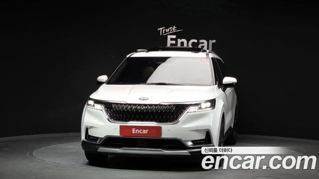 Kia Carnival 2020 — ფოტო 2/20