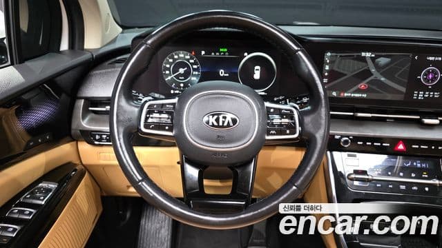 Kia Carnival 2020 — ფოტო 12/20