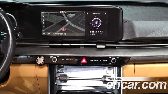 Kia Carnival 2020 — ფოტო 13/20