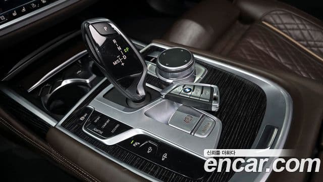 BMW 7 Series 2020 — Фото 9/20