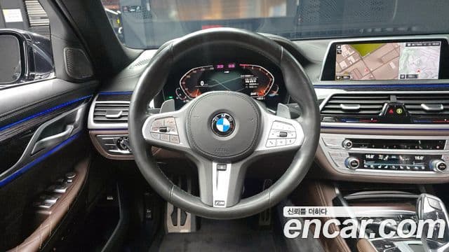 BMW 7 Series 2020 — Фото 13/20