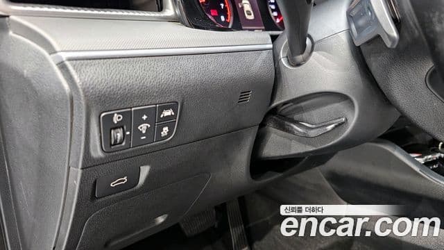 Kia K5 2021 — Şəkil 18/20