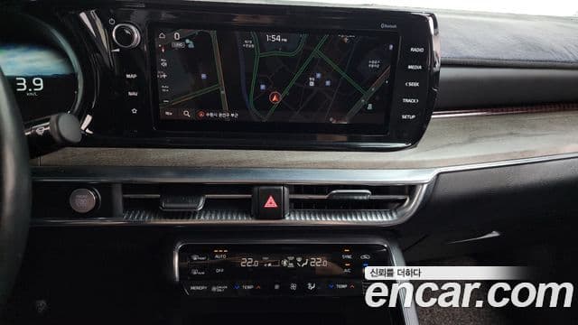 Kia K5 2020 — ფოტო 14/20