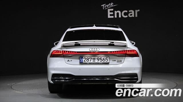 Audi A7 2021 — Photo 17/20