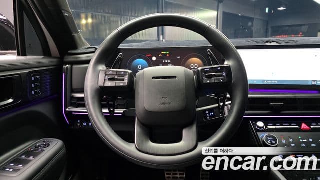 Hyundai Santa Fe 2023 — ფოტო 13/20