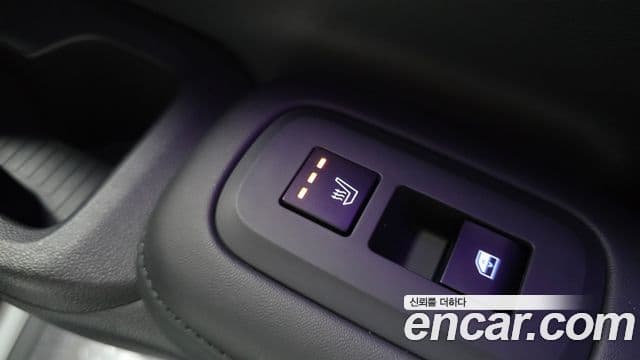 Hyundai Santa Fe 2023 — ფოტო 19/20