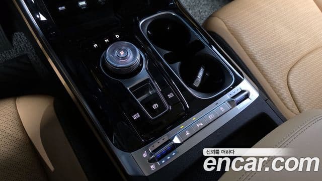 Kia Carnival 2021 — Фото 9/20