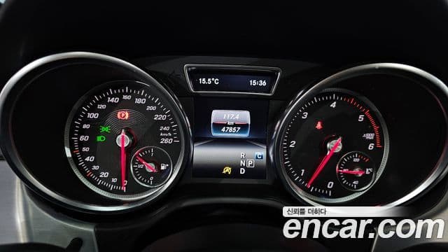 Mercedes-Benz GLE-Class 2018 — ფოტო 8/20