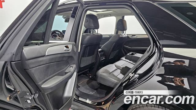 Mercedes-Benz GLE-Class 2018 — ფოტო 11/20