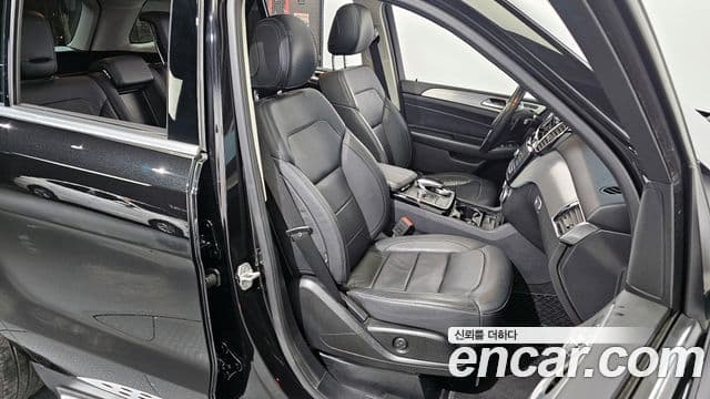 Mercedes-Benz GLE-Class 2018 — фото 12 из 20