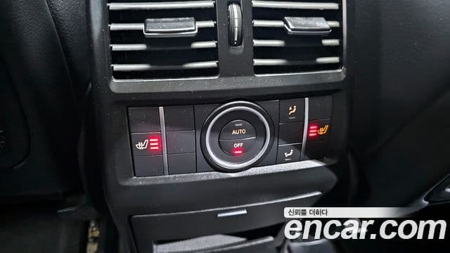 Mercedes-Benz GLE-Class 2018 — ფოტო 17/20