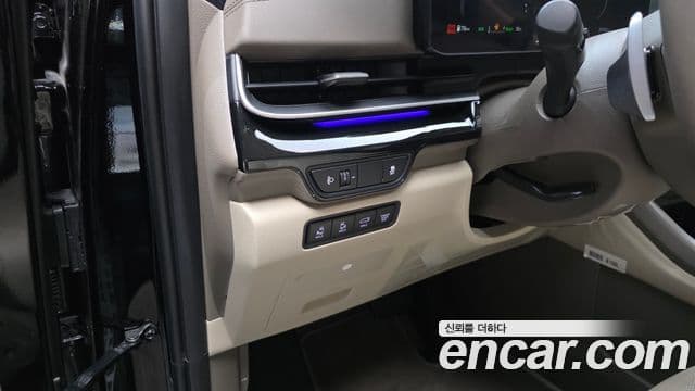 Kia Carnival 2024 — фото 14 из 20