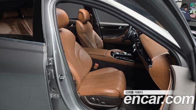 Genesis G80 2023 — ფოტო 7/20