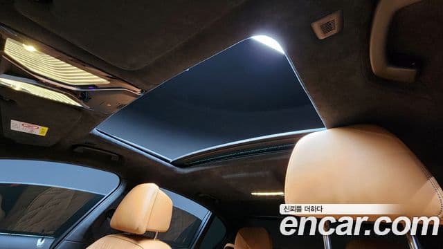 BMW 7 Series 2021 — ფოტო 19/20