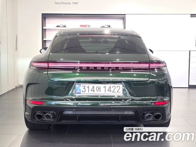 Porsche Panamera 2025 — ფოტო 19/20
