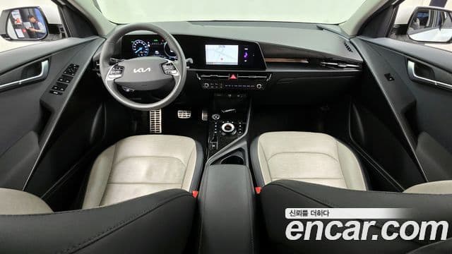 Kia Niro 2022 — Фото 7/20