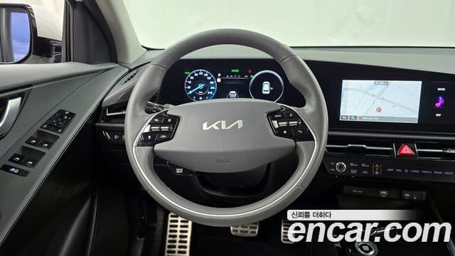 Kia Niro 2022 — Фото 13/20