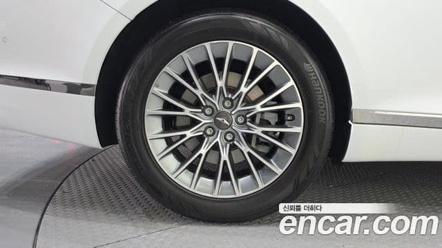 Genesis Electrified G80 2022 — Şəkil 5/20