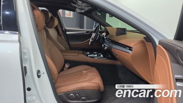 Genesis Electrified G80 2022 — Şəkil 11/20