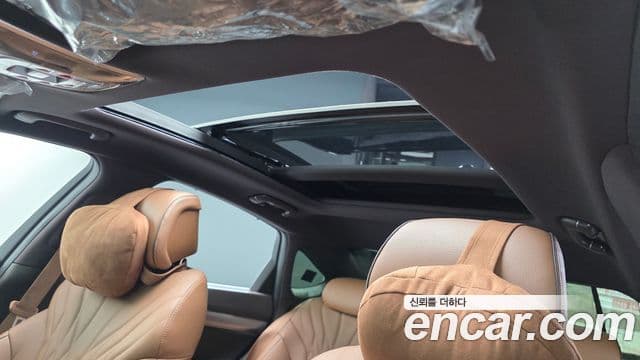 Genesis Electrified G80 2022 — Şəkil 19/20